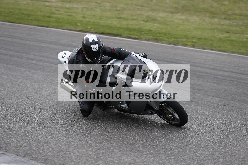 Archiv-2025/10 23.04.2025 Cornu Master School ADR/rot-rouge/22